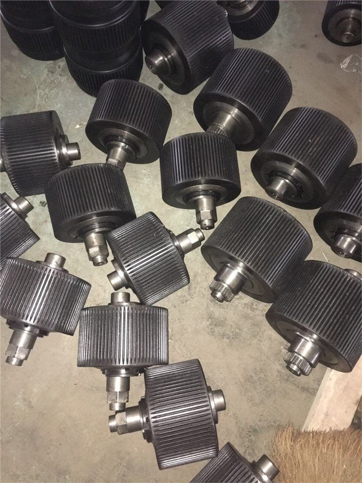 Roller assembly